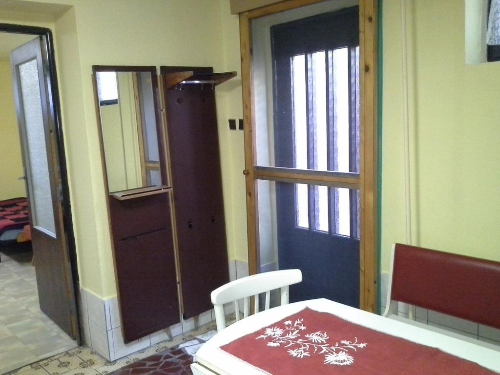 Utulny Privat Velky Meder Exterior foto