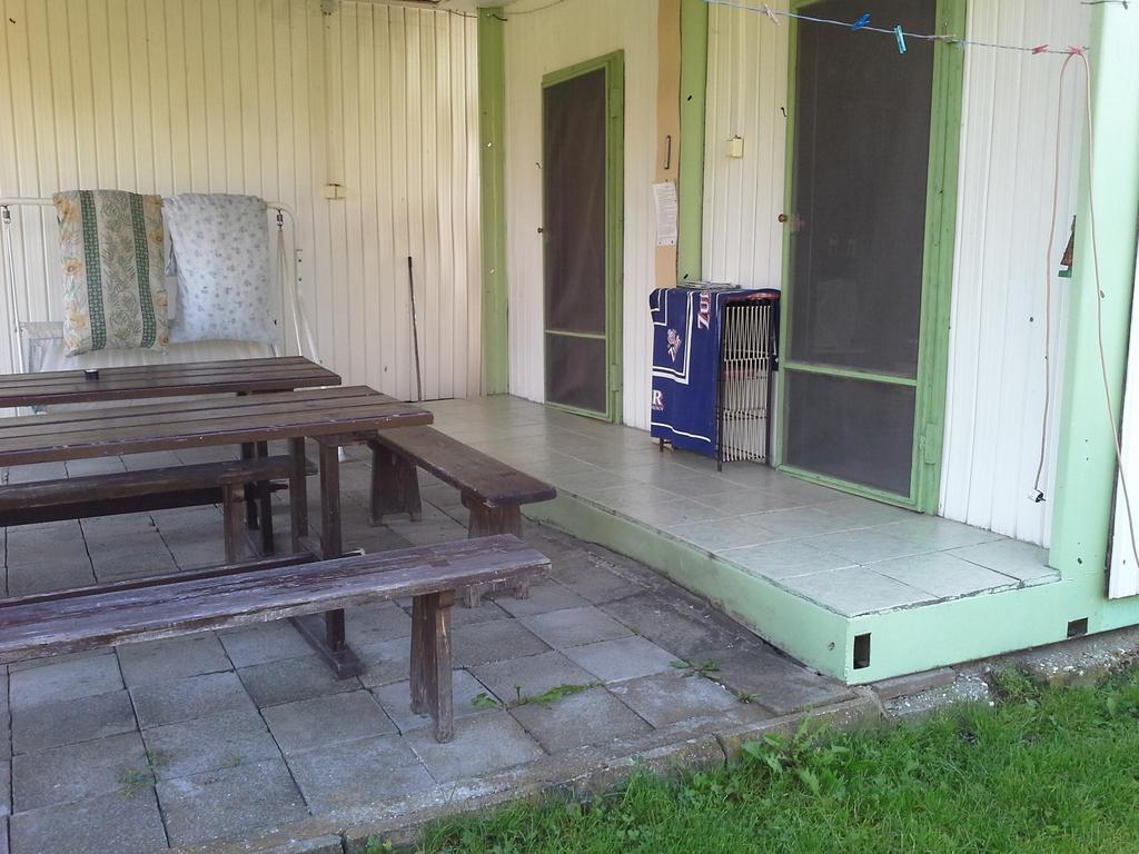 Utulny Privat Velky Meder Exterior foto